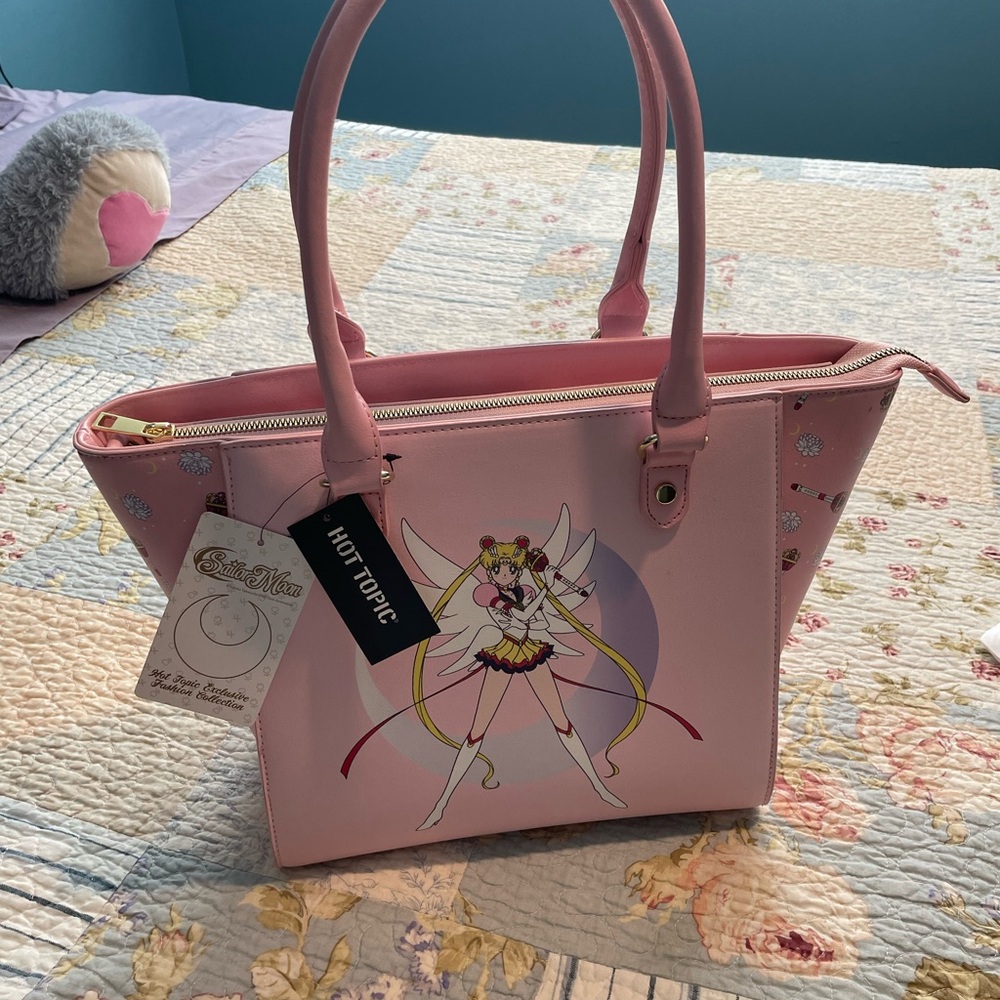 Hot Topic Pretty Guardian Sailor Moon Eternal Bag